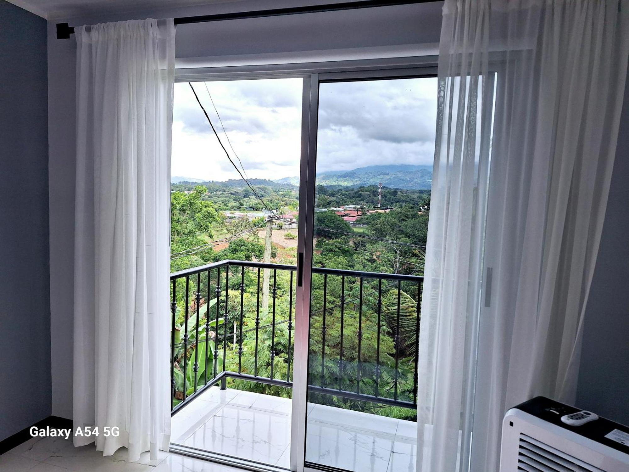 Ostello Vistas Del Sol-Casa Victoria San Isidro De El General Esterno foto
